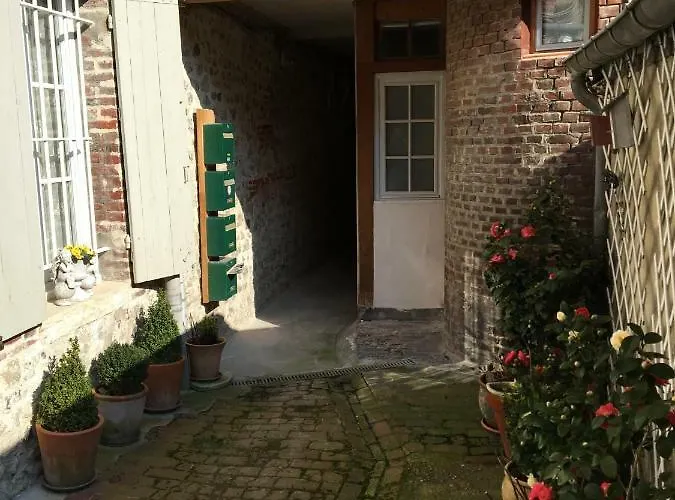 Sous Les Toits D'honfleur Διαμέρισμα