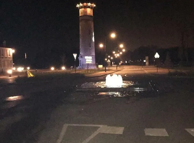 Sous Les Toits D'honfleur * Ονφλέρ