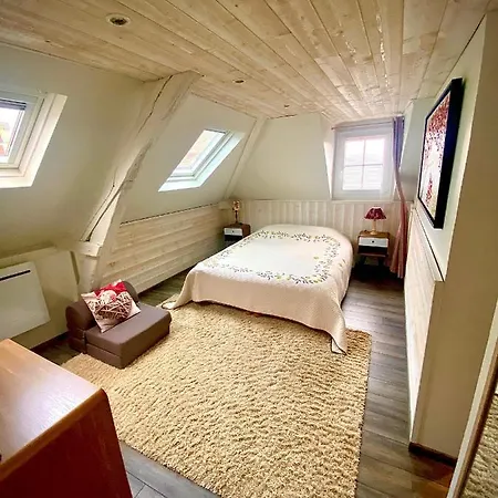 Sous Les Toits D'honfleur Apartmán