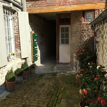 Sous Les Toits D'honfleur Apartment