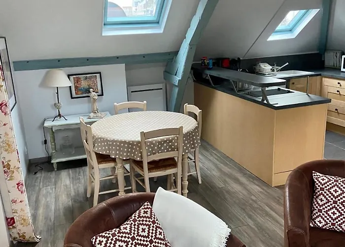 Sous Les Toits D'honfleur Apartment