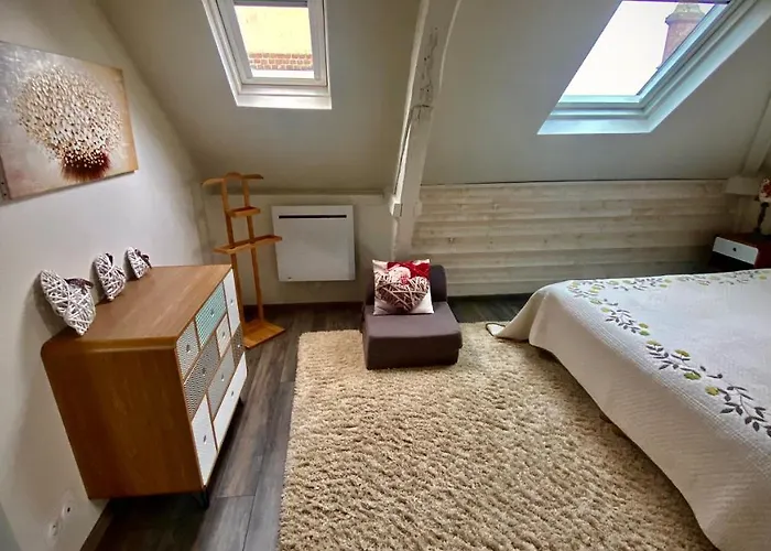 Sous Les Toits D'honfleur Apartment