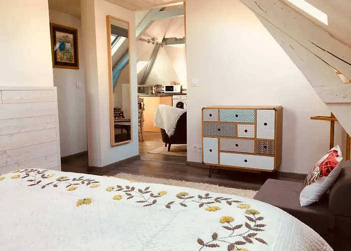 Apartment Sous Les Toits D'honfleur *